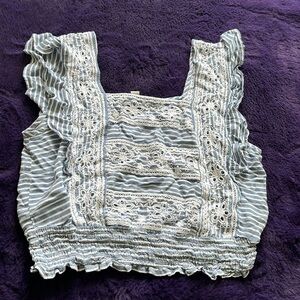 Flowy embroidered  American eagle striped top! 🪻🩵🤍💙